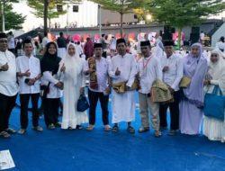 Camat Wajo Bersama Jajaran Ikuti Shalat Subuh Berjamaah di Anjungan City, Of Makassar