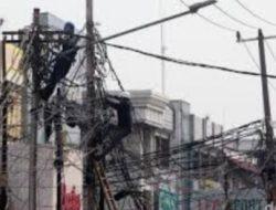Dinas PU Kota Makasar Kembali Lagi Cabut Fiber Optik