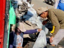 Respon Cepat, Tim Satgas Dinas PU Makassar Intens Lakukan Pengerukan Saluran Drainase