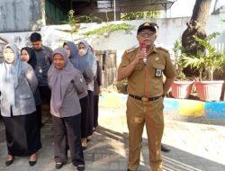 Sekcam Mariso Pimpin Apel Pagi di Halaman Kantor Kecamatan Mariso
