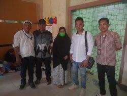 Bentuk Kepedulian, Dirjas Perumda Parkir Makassar Jenguk Pegawai yang Sedang Sakit