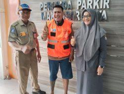 Maksimalkan Kinerja, di Awal tahun Perumda Parkir Makassar Bagikan Ribuan Rompi Jukir