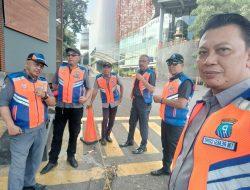 Kunjungan Kerja Menteri Pertanian RI, Perumda Parkir Makassar Turunkan TRC Menata Kendaraan Depan Kantor Gubernuran