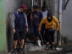 Sabtu Bersih di Ujung Tanah, Sekcam Turun Langsung Bersama Lurah dan Koramil