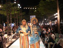 Fashion Show ‘Makassar Sekalia’ Pamerkan Baju Adat Pengantin Bugis-Makassar di F8 2024
