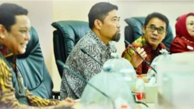 Camat Mamajang Bersama Lurah se-Kecamatan Hadiri Rapat Koordinasi di Balaikota Makassar