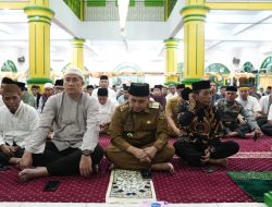 Safari Ramadan di Masjid Nurul Kautsar, Wali Kota Makassa Ajak Warga Bangun Kebersamaan Untuk Kebaikan