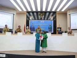 Sertijab Ketua TP PKK Kota Makassar, Melinda Aksa Resmi Gantikan Indira Yusuf Ismail