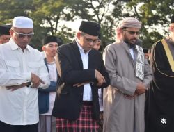 Idul Fitri 1446 H: Ketua DPRD Makassar Supratman Ikut Salat Id di Lapangan Karebosi