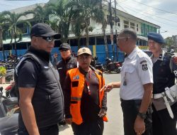 Perumda Parkir Makassar Tertibkan Parkir di Sekitar Sekolah: Edukasi Jukir Demi Kelancaran Lalu Lintas